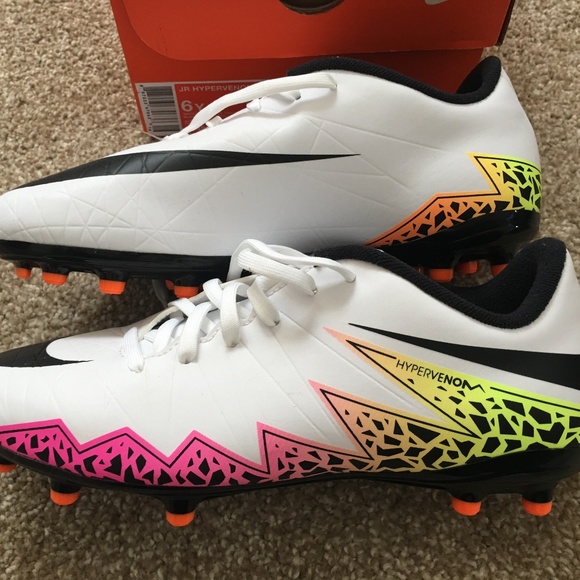 nike hypervenom youth